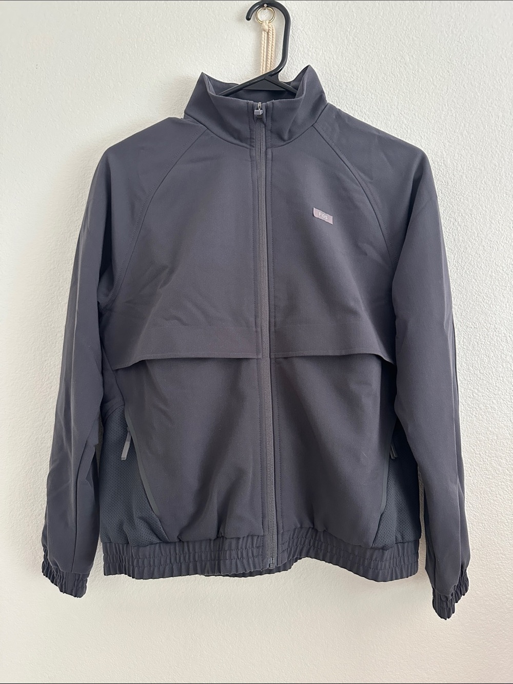 Figs Dark Gray Full-Zip Lightweight Jacket